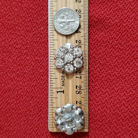 Set of 2 Silvertone VINTAGE clear rhinestone buttons upcycled clothes crafts - Picture 4 of 5